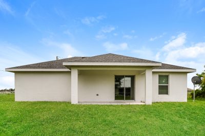 015 photo rear view 13955417