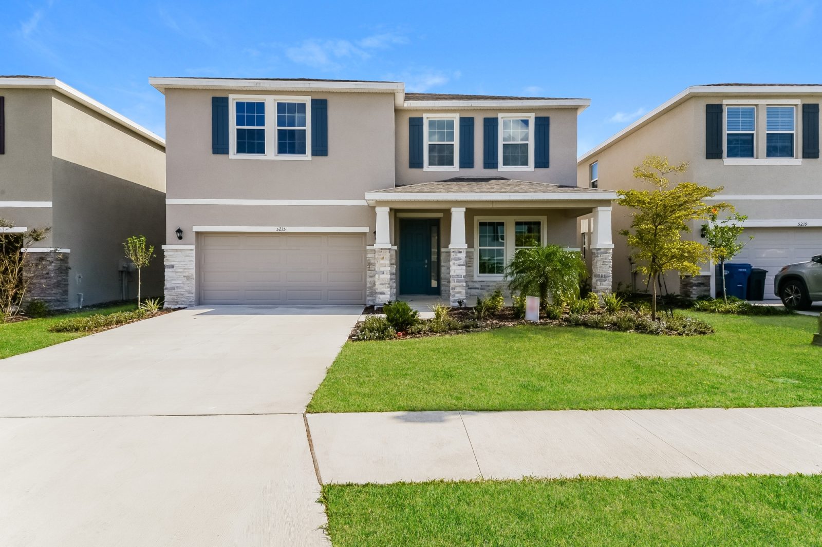 000 photo front view 12274504
