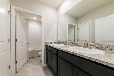 017 photo bathroom 14634619