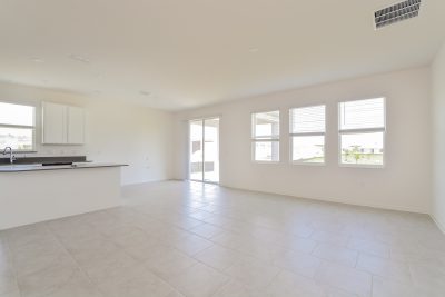 002 Living Room ET71224