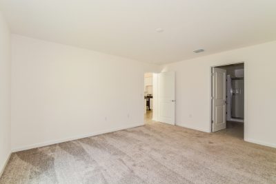 005 Living Room ET71226