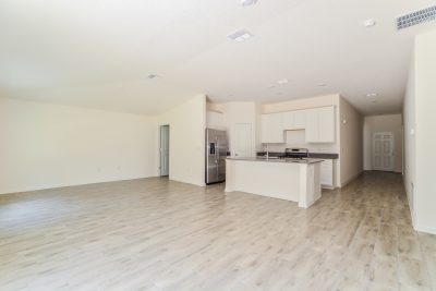 006 Living Room ET71226