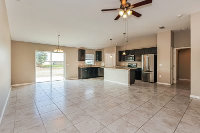 004 photo living room 15145798