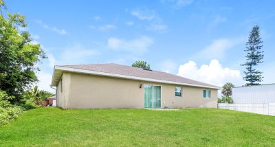 014 Rear View ET21115 1