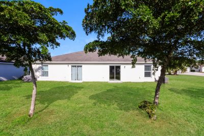015 photo rear view 15525113