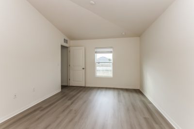 007 photo main bedroom 15146286