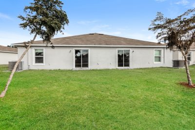 027 photo rear view 15146278