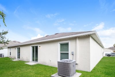 015 photo rear view 15587240