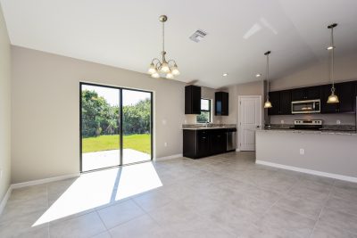 004 photo dining room 10019906