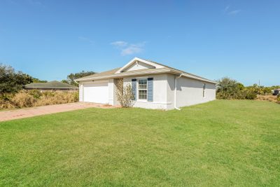 000 photo front view 15145956