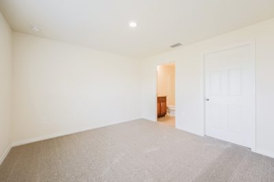 008 011 photo main bedroom 11621599