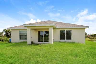 015 photo rear view 11621592