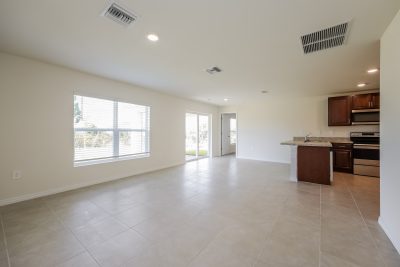 002 photo dining room 11621594