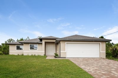 000 Front View 12865715
