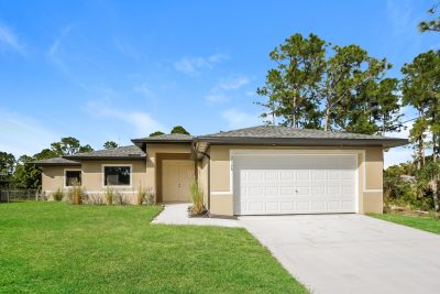 000 Front View 13270476