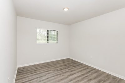 013 Bedroom ET49025