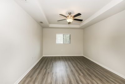 008 007 photo main bedroom 14520776