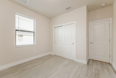 012 Bedroom ET71173