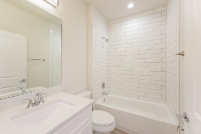 014 Bathroom ET71173