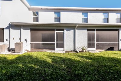 015 photo rear view 14880022