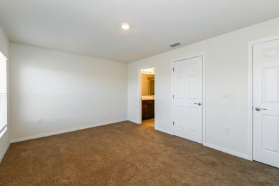 009 008 photo main bedroom 13855311