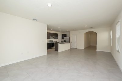 002 Living Room ET61169