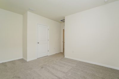 010 photo bedroom 11991596