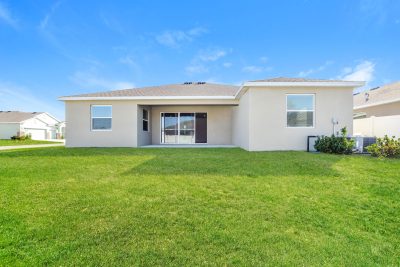014 photo rear view 13283757