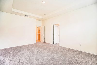 005 photo Main Bedroom c8df3e7c 2245 4cad b494 60c2a1fdfd6d