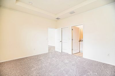 006 photo Main Bedroom 89ea60d8 370e 452b b386 ed8f4b896dd4