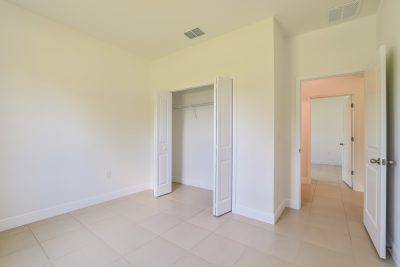 009 Bedroom ETY1059