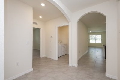 002 Foyer ET61074