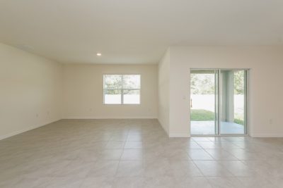 003 Living Room ET61074
