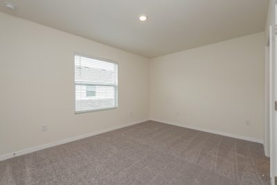 006 photo main bedroom 10305946