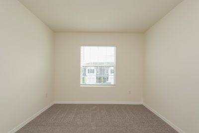 010 photo bedroom 10305927