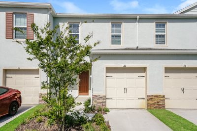 000 Front View 13670145