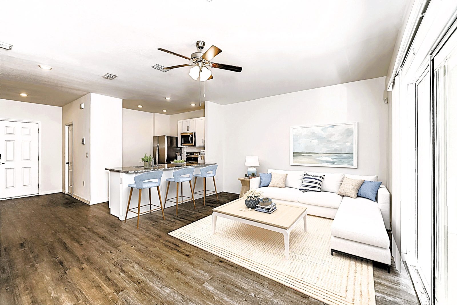 002 008 photo vs living room 15157915