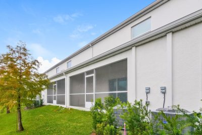 003 Rear View EOG00035