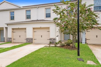 014 photo front view 15637718