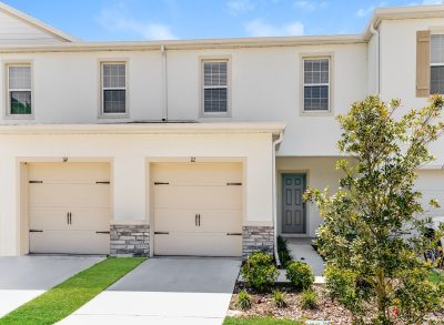 012 photo front view 13669897