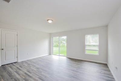 002 photo living room 12916045
