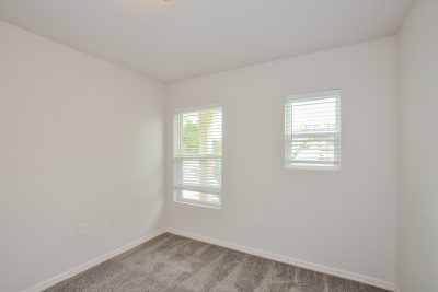 012 photo bedroom 12916040