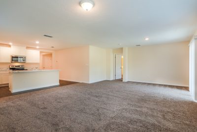 004 Living Room ET42083