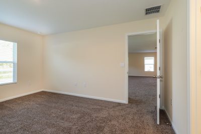 009 Main Bedroom ET42083