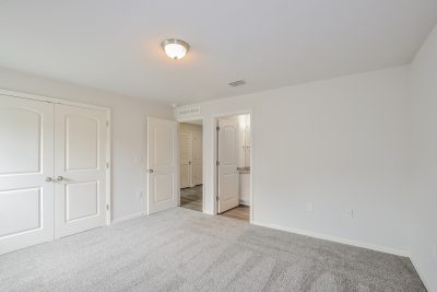 009 photo main bedroom 12916035