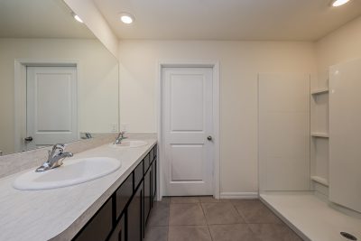 009 photo main bathroom 15125666