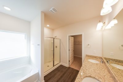 008 photo main bathroom 11313839