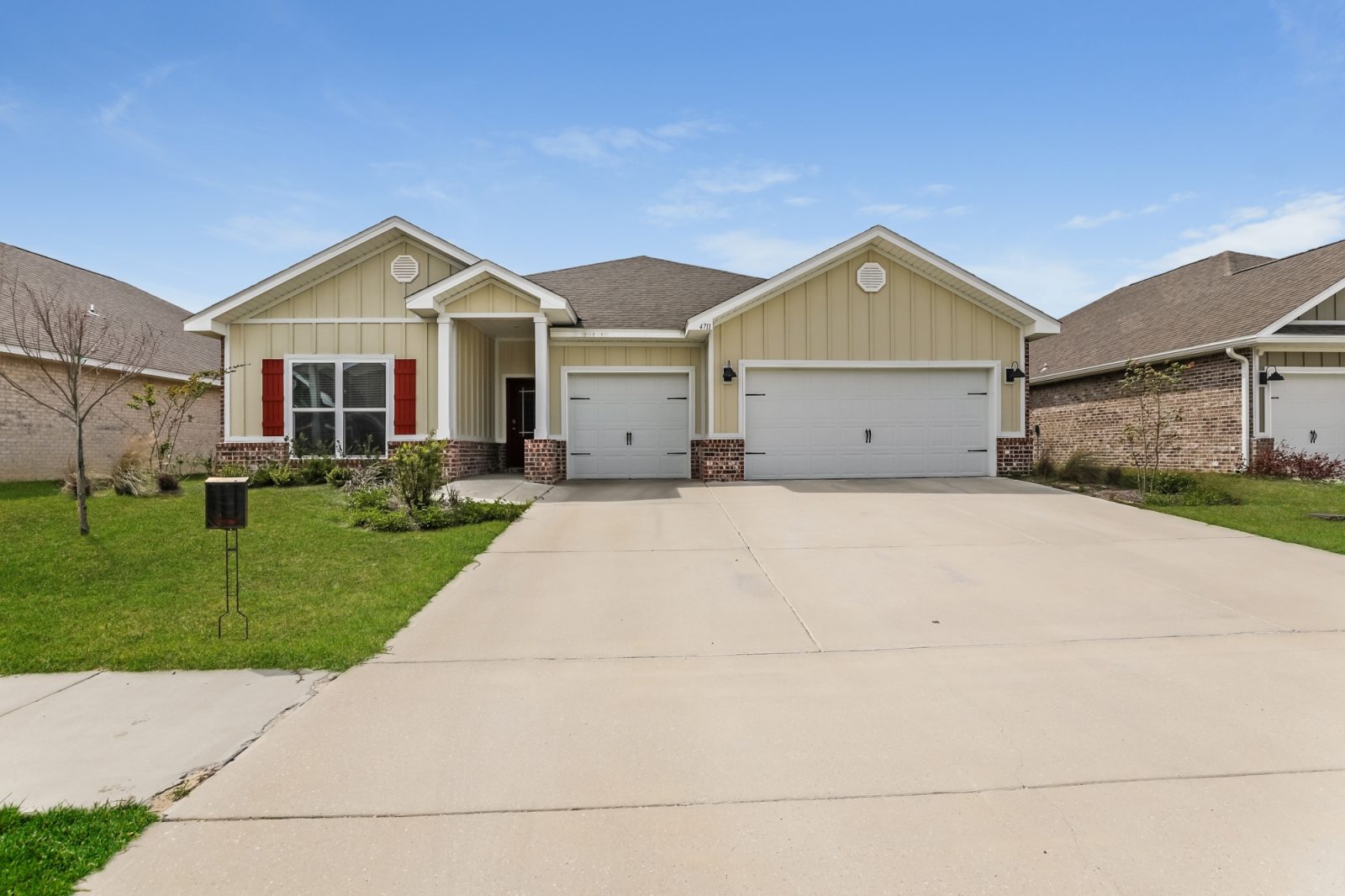 000 photo front view 12580593