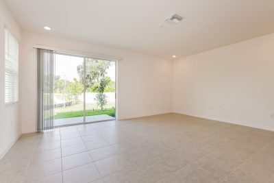 006 004 photo living room 14741045