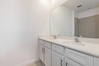 012 024 photo bathroom 14741034
